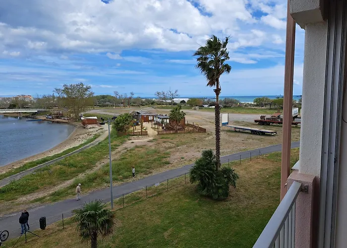 Amoureva B34, T3, Vue Mer, Piscine, Parking, Clim Agde